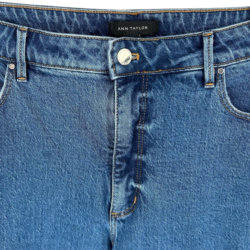 Ann Taylor The Straight Curvy High Rise Jeans Size 14 - Picture 4 of 10
